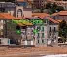 Апартамент на брега на морето, частни квартири в града Petrovac, Черна Гора
